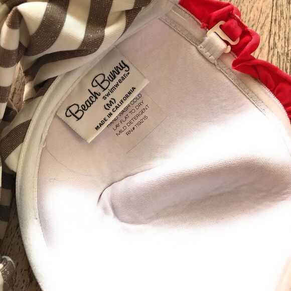 Beach Bunny We Found Love Padded Bikini Top - Picture 7 of 8